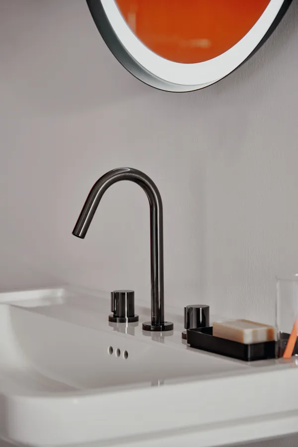 3-Loch Waschtischarmatur Joy, mit Ablaufgarnitur, Ausladung 127mm, Brushed Gold 3-Loch Waschtischarmatur Joy, mit Ablaufgarnitur, Ausladung 127mm, Brushed Gold