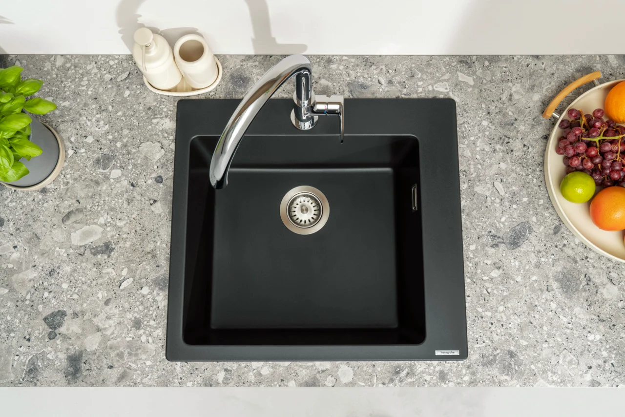 Hansgrohe Vernis Blend M35 Einhebel-Küchenmischer 210, Chrom, Schwenkbereich einstellbar in 2 Stufen auf 120° oder 360°, Normalstrahl, maximale Durchflussmenge bei 3 bar: 11,1 l/min, Keramikmischsystem, für Durchlauferhitzer geeignet
