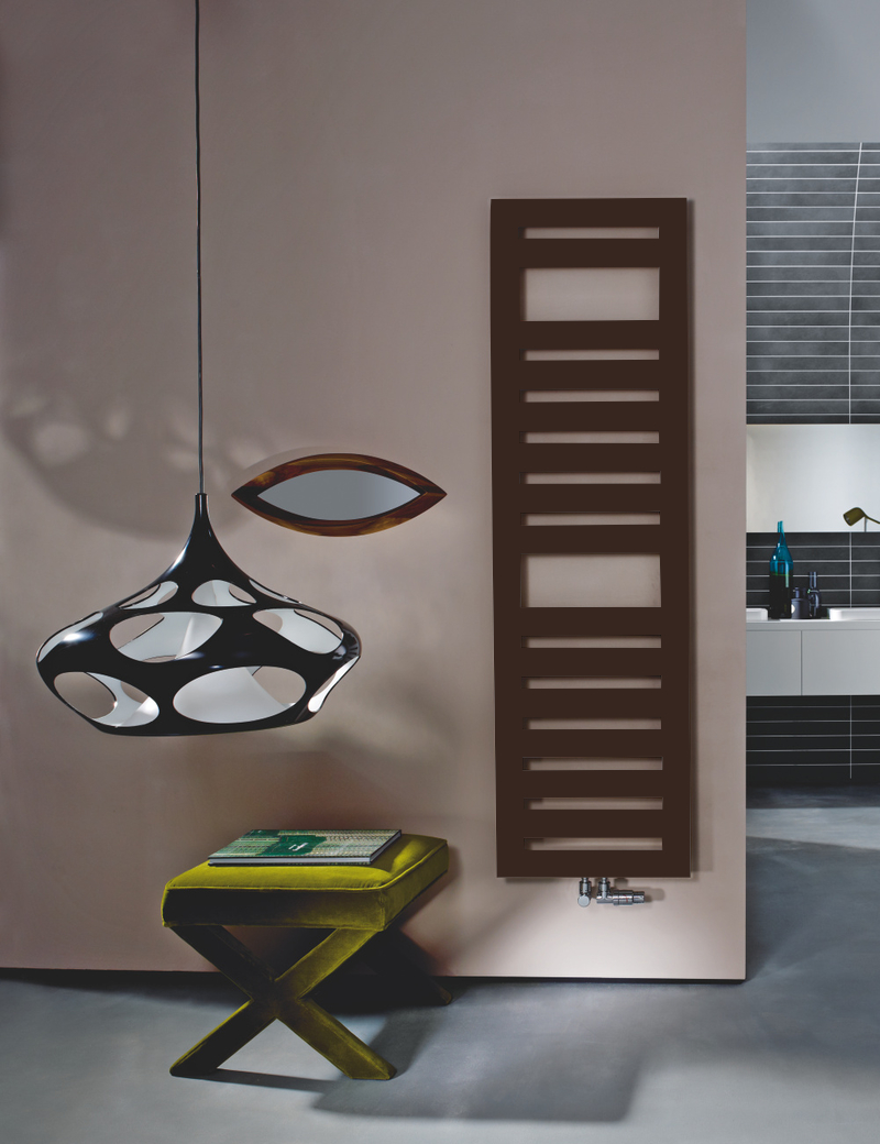 Zehnder Design-Heizkörper „Metropolitan Spa“ für Warmwasser-Zentralheizung mit 50 mm-Mittelanschluss 40 × 122,5 cm in Dark Brown