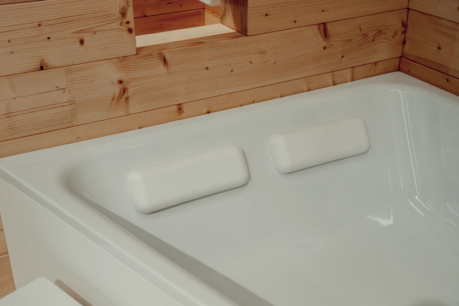 Relax weiß, 2 Stück, Ausstattung / Oberfläche, Badewanne, 330x115x45 mm