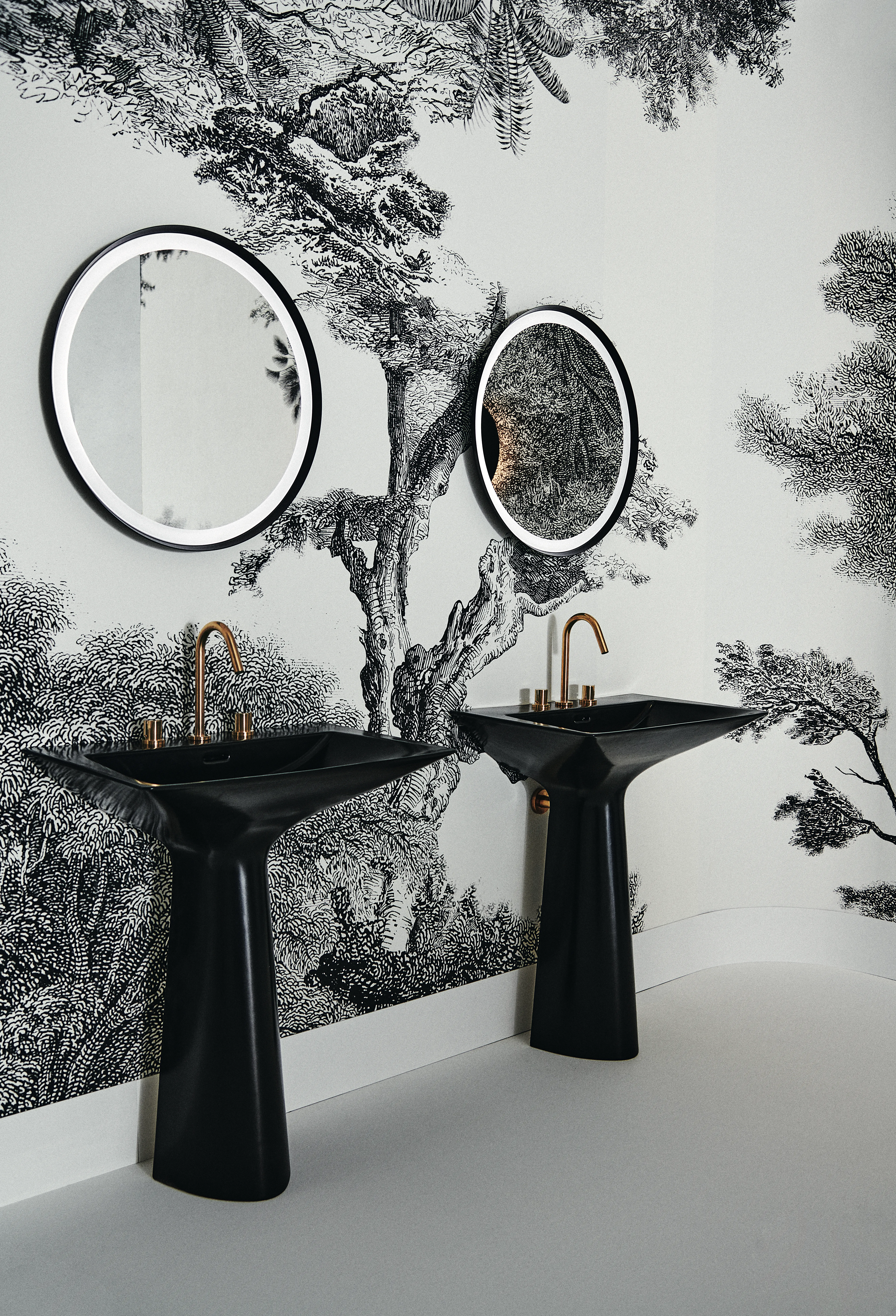 Waschbecken „Tipo-Z“ 74 × 47 × 90 cm, Hahnlochposition mittig in Schwarz Waschbecken „Tipo-Z“ 74 × 47 × 90 cm, Hahnlochposition mittig in Schwarz