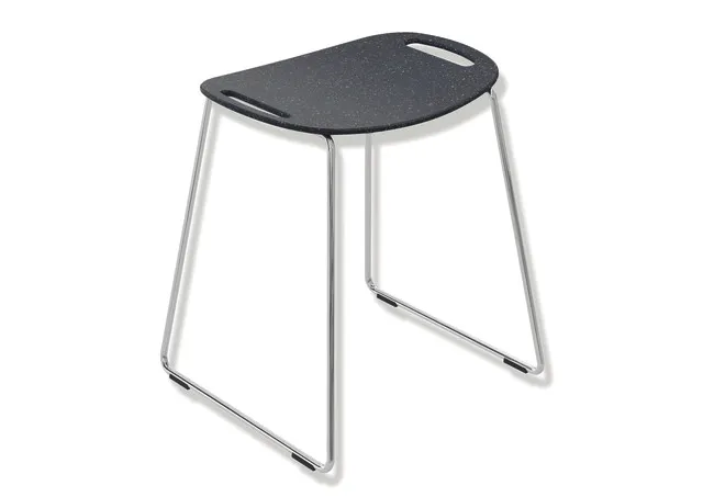 Duschhocker, Gestell verchromt, Sitzfläche aus hochwertigem PIR Kunststoff (Post-Industrial-Recycling), Höhe 508 mm, Breite 462 mm, Sitzhöhe 482 mm, Sitzfläche 462 mm breit, in Farbe JH (Waldgrün) Duschhocker, Gestell verchromt, Sitzfläche aus hochwertigem PIR Kunststoff (Post-Industrial-Recycling), Höhe 508 mm, Breite 462 mm, Sitzhöhe 482 mm, Sitzfläche 462 mm breit, in Farbe JH (Waldgrün)