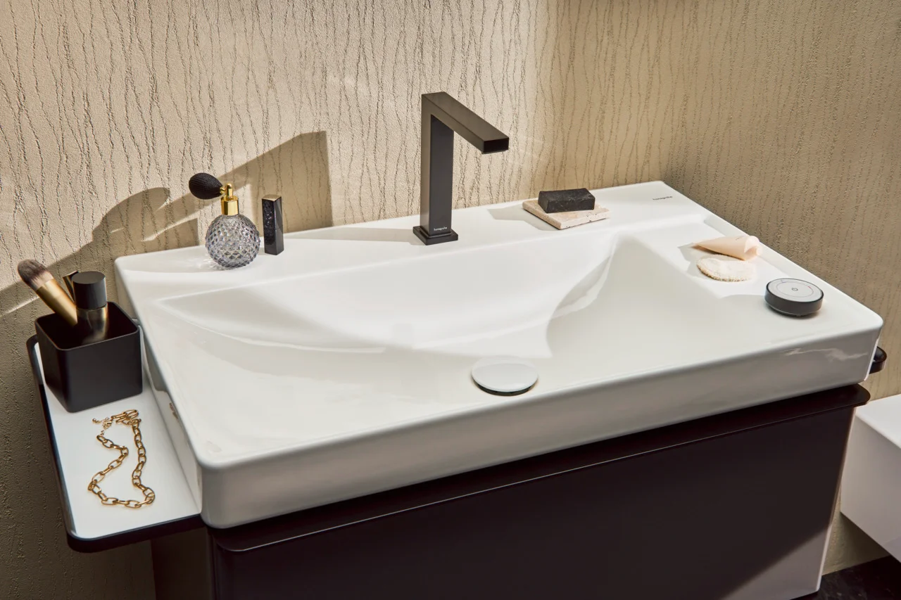 Hansgrohe Xelu Q Waschtisch, Keramik, weiß, 800 x 480 mm, 100 mm Beckenhöhe, wandhängend, mit Ablage rechts und SmartClean-Glasur Hansgrohe Xelu Q Waschtisch, Keramik, weiß, 800 x 480 mm, 100 mm Beckenhöhe, wandhängend, mit Ablage rechts und SmartClean-Glasur
