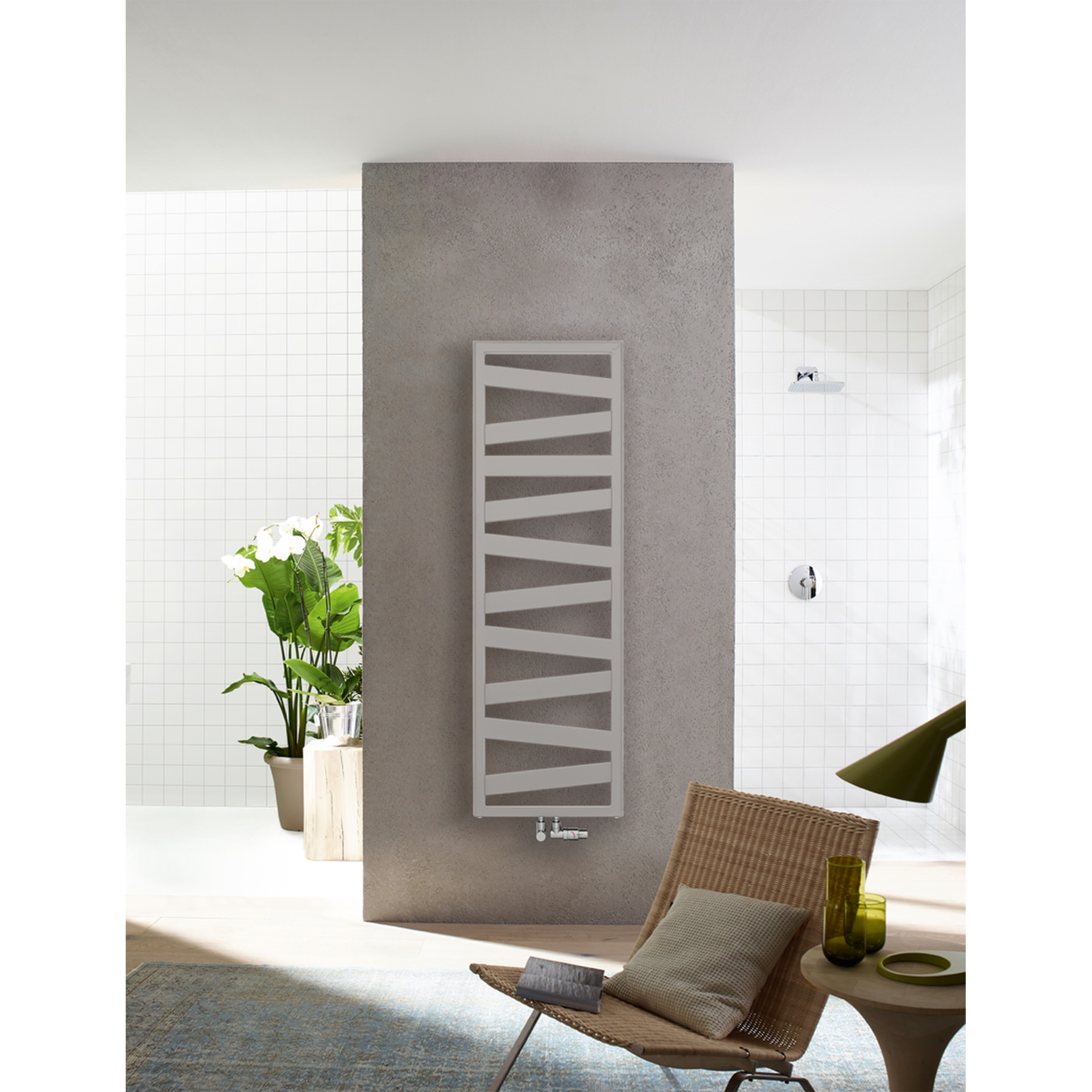 Zehnder Design-Heizkörper „Ribbon“ für Warmwasser-Zentralheizung oder gemischten Betrieb mit 50 mm-Mittelanschluss 60 × 193 cm in Light Beige