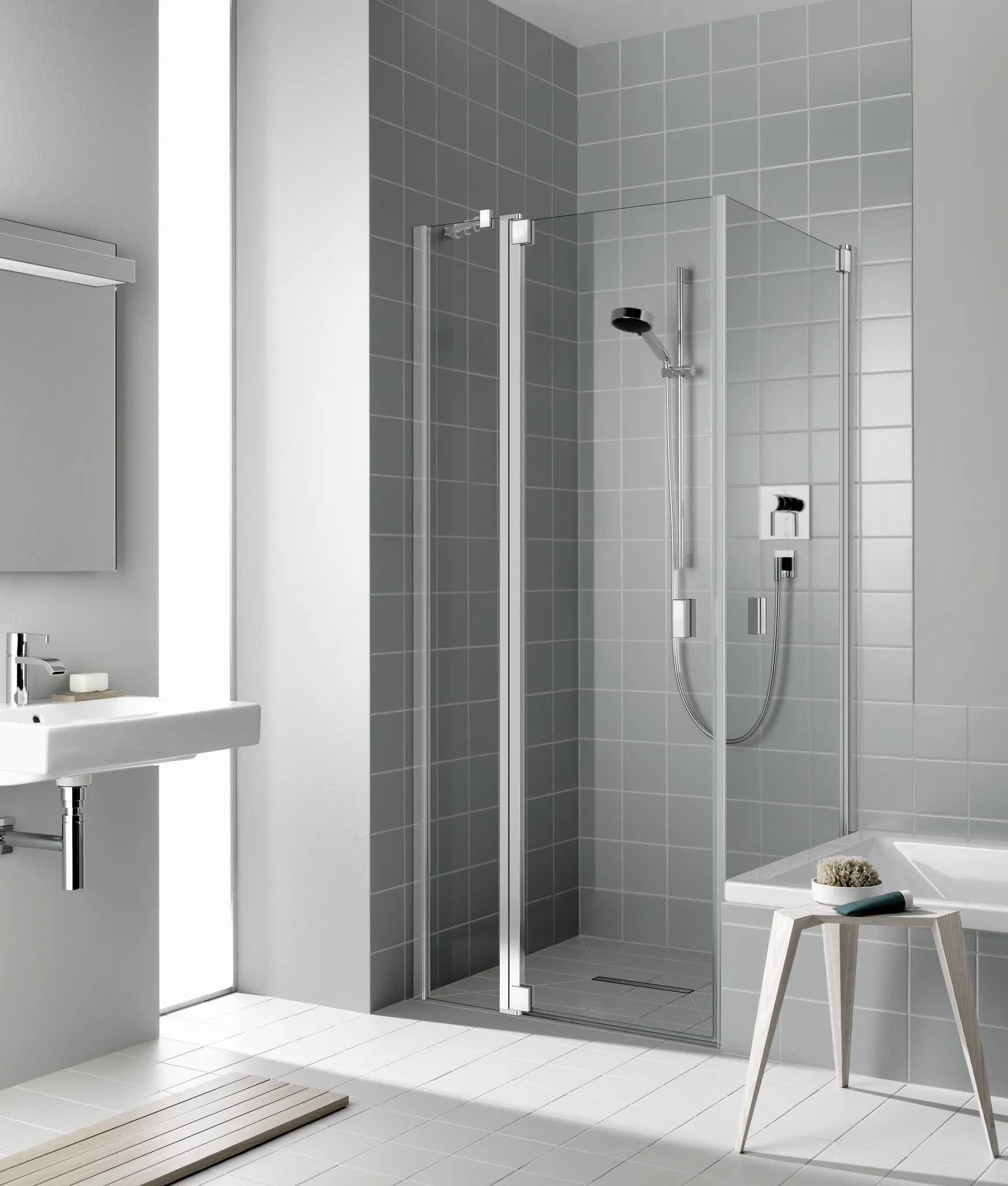 Kermi Duschtür 1-flügelig mit Festfeld rechts für Ecke „RAYA“ Glas Klar, Profile Silber Mattglanz, BV: 720 - 750 mm GAK: 705 - 735 mm WE: 730 - 760 mm H: 1850 mm Anschlag: rechts / Breitenverstellmaß: 720 - 750 mm / Glas: Klar / Glasaußenkante: 705 - 735 mm / Höhe: 185 cm / Oberflächenveredelung: ohne KermiCLEAN / Profile: Silber Mattglanz / Wanneneinbaumaß: 730 - 760 mm