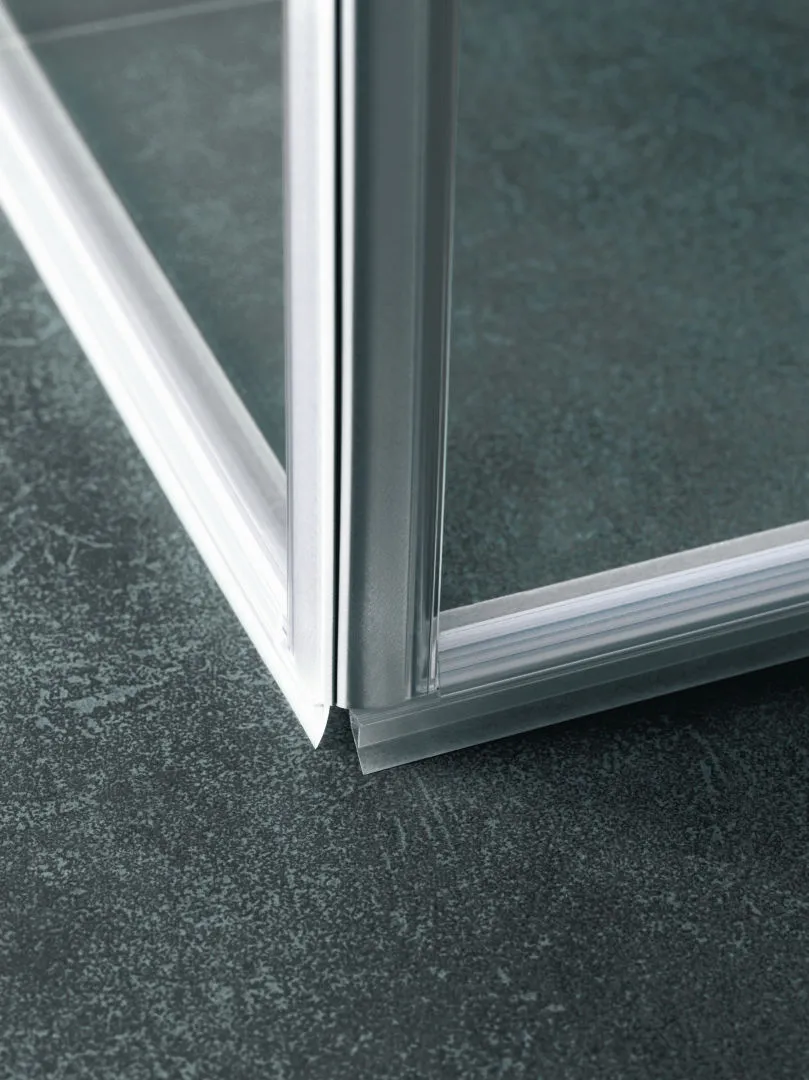 Kermi bewegliche Seitenwand beweglich links für Ecke „RAYA“ Glas SR Opaco, Profile Silber Mattglanz, BV: 870 - 900 mm GAK: 855 - 885 mm WE: 880 - 910 mm H: 1850 mm