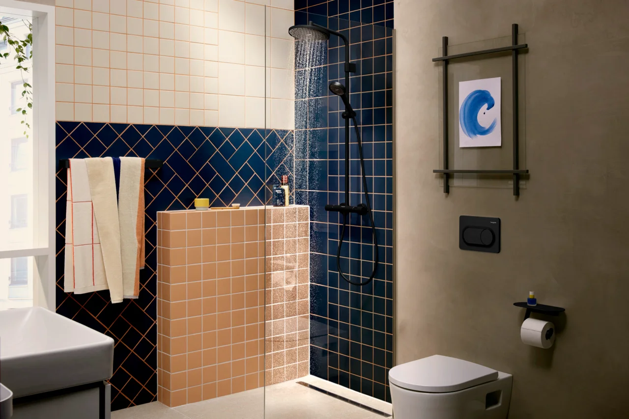 Hansgrohe Activera S Showerpipe 240 1jet EcoSmart mit Ecostat Fine MSW, Mattschwarz, 8 l/min Durchfluss, 344 mm Brausearmlänge, Aufputzinstallation