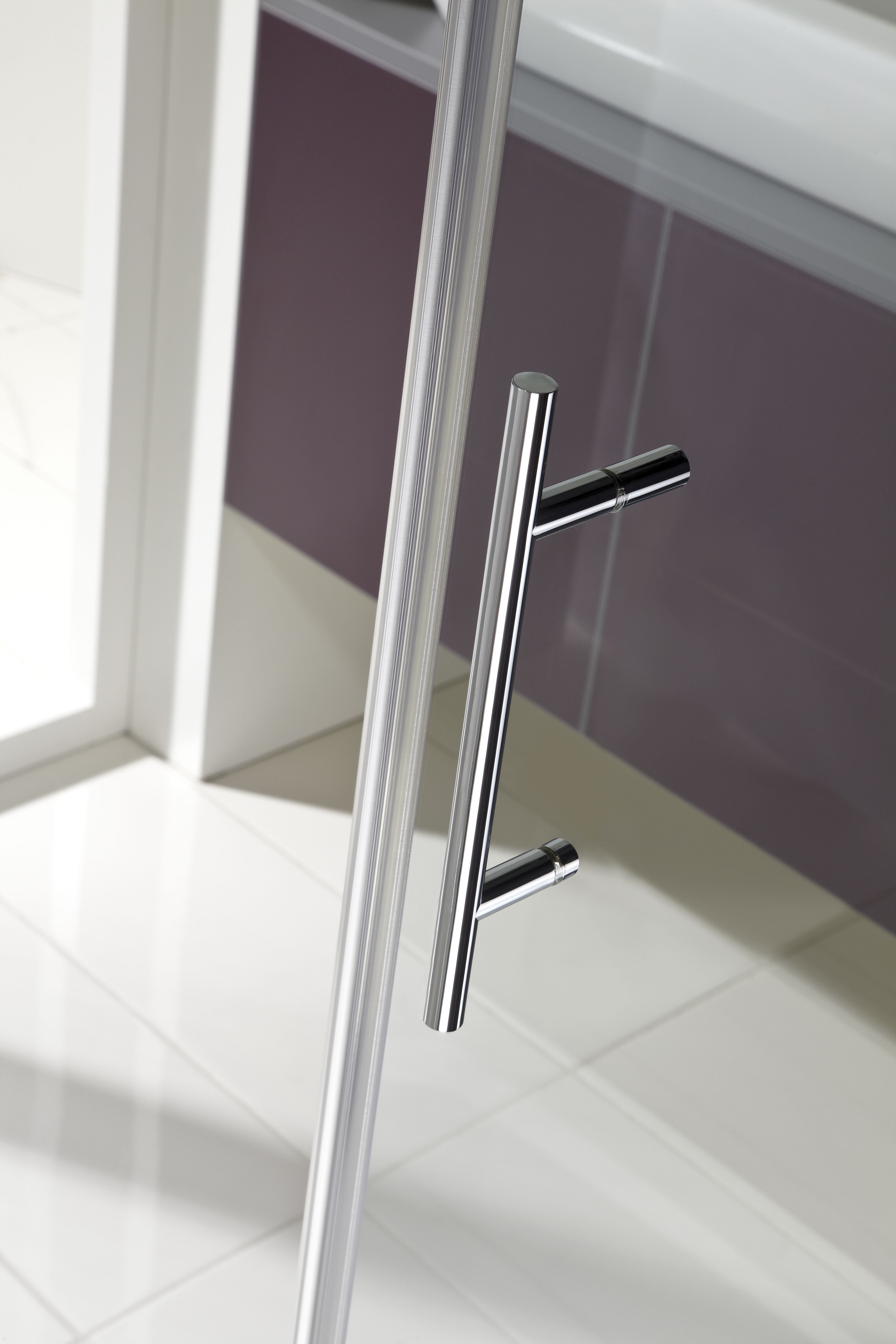 HSK gerahmte Drehtür „Favorit Nova“ Sondermaß Glas Linea 01 (80 cm), Profile Chromoptik (Alu Hochglanz poliert) HSK gerahmte Drehtür „Favorit Nova“ Sondermaß Glas Linea 01 (80 cm), Profile Chromoptik (Alu Hochglanz poliert)